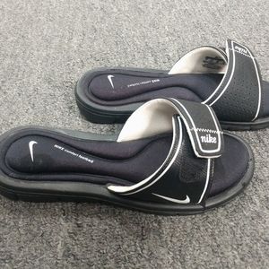 Nike Sandals black